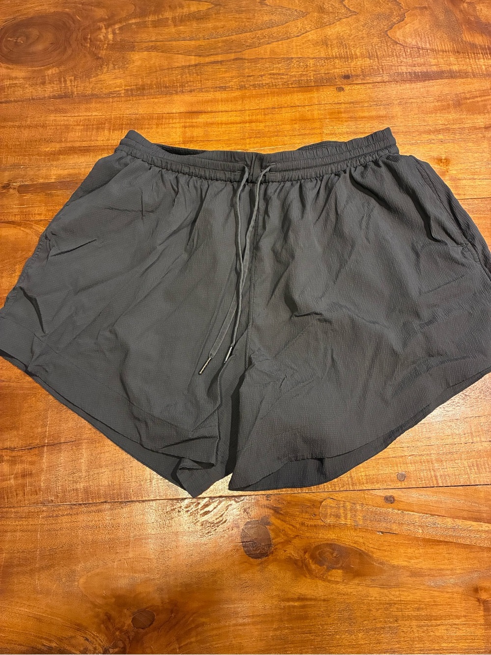 Lululemon Lightweight Black Athletic Drawstring Running Shorts Women’s Size 8